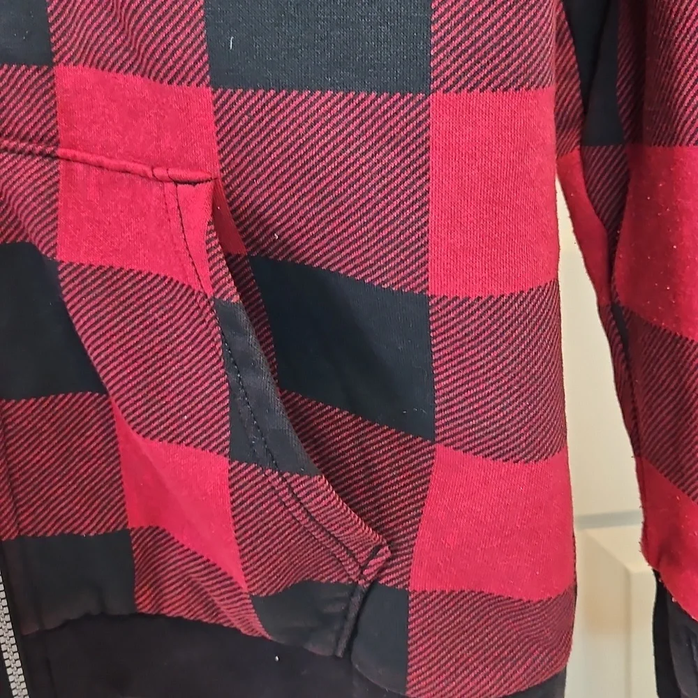 Old Navy Red and Black Checkered Zip Hoodie XL Zipup